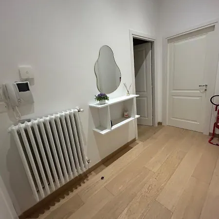 Palazzo Dell'arte - Strazzaroli Bologne
