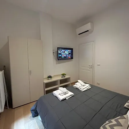 Palazzo Dell'arte - Strazzaroli * Bologna