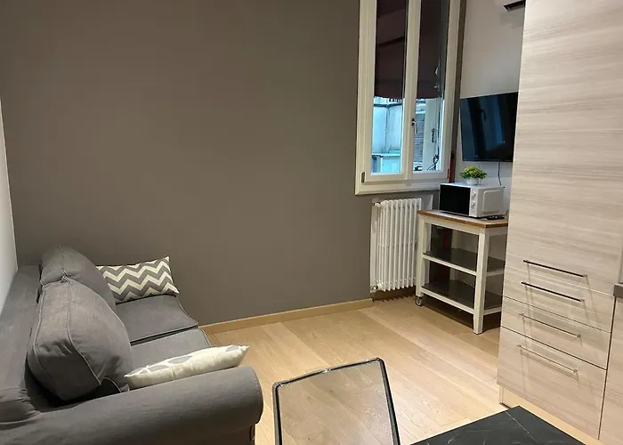 Palazzo Dell'arte - Strazzaroli * Bolonia